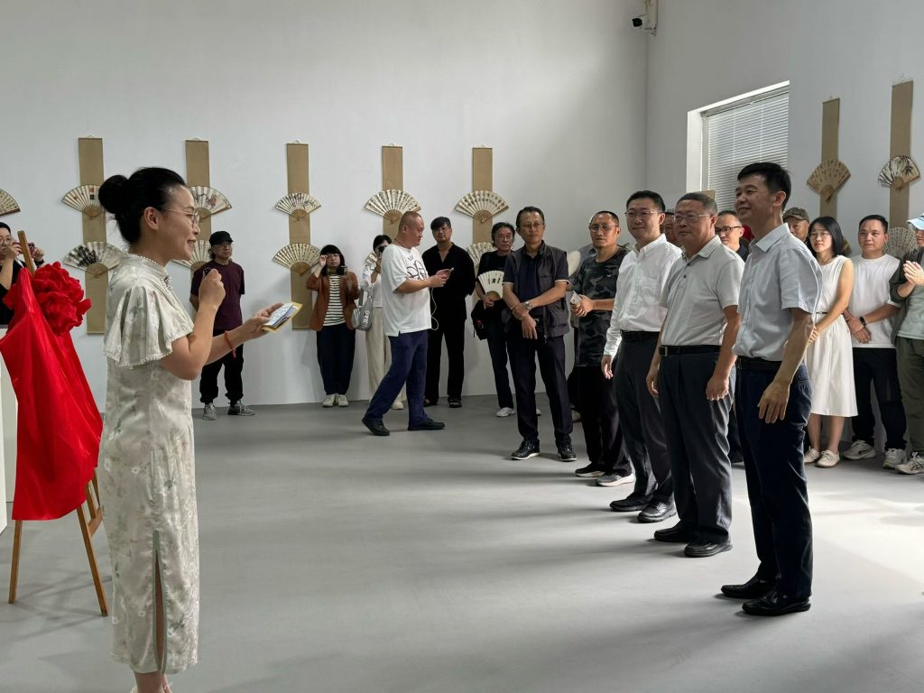 清风徐来——海上名家迎中秋庆国庆扇面书画篆刻艺术展